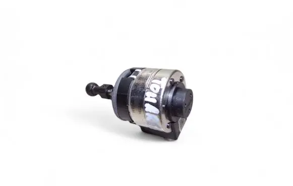 Headlight level adjustment motor