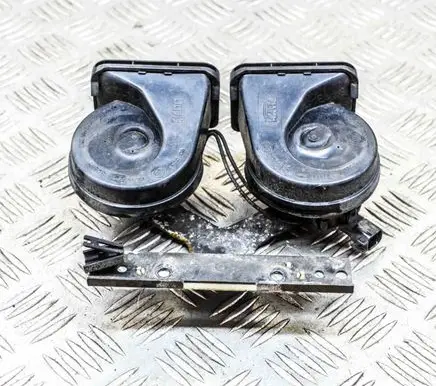 Land Rover Discovery 4 - LR4 Horn signal A046522 E30055306