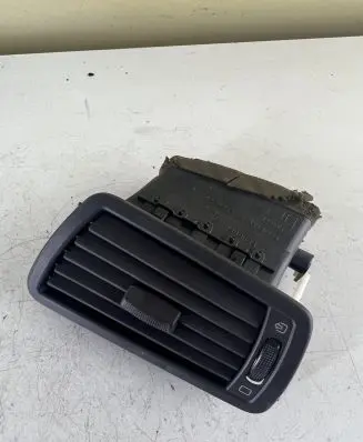 Peugeot 807 Dashboard side air vent grill/cover trim 1484108077