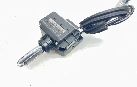 Mercedes-Benz CLC CL203 Ignition lock A2095453908
