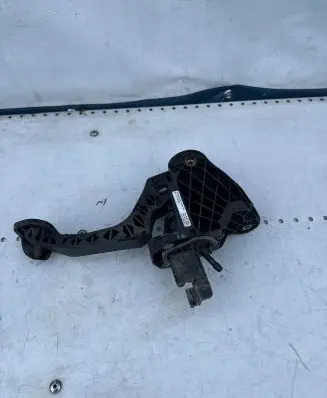 Clutch pedal