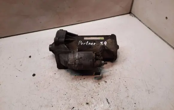 Peugeot Partner Starter motor D7R27 17180175J