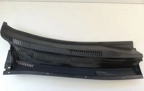 Toyota Prius (XW20) Wiper trim 5570847080 KL3177
