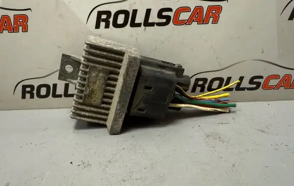 Volvo S40, V40 Glow plug pre-heat relay 