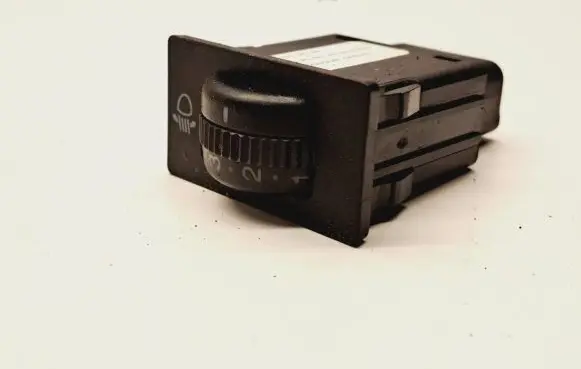 Toyota Corolla Verso AR10 Headlight level height control switch 8415202021 37139