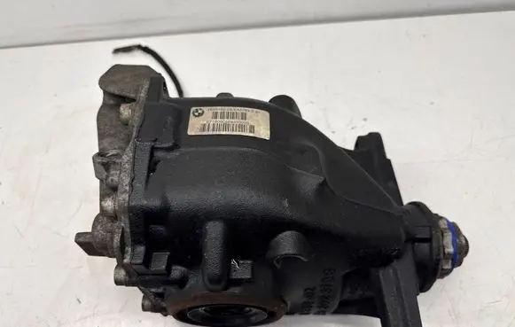 BMW 3 F30 F35 F31 Rear differential 7624780