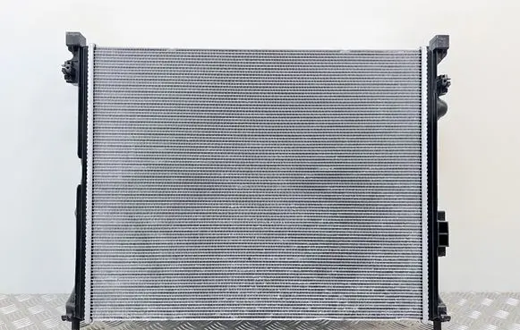 Mercedes-Benz GLE W167 Coolant radiator A1675007700 A1675007900