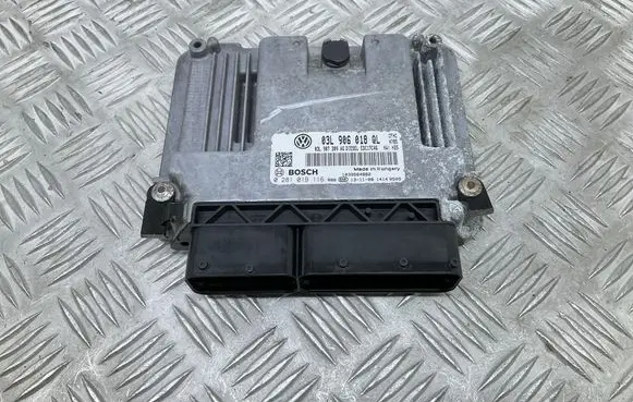 Skoda Yeti (5L) Engine control unit/module 03L906018QL