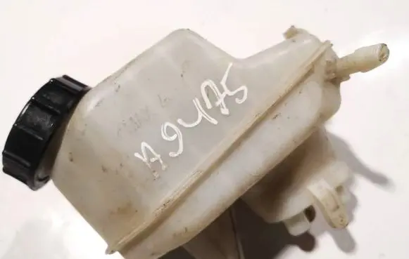 Opel Astra J Brake fluid reservoir 0335089023 033508-9023
