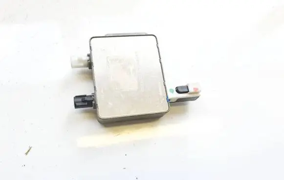 Mercedes-Benz B W246 W242 Antenna control unit 059339