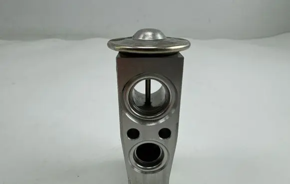 Audi A3 S3 8V Air conditioning (A/C) expansion valve 5QE820679