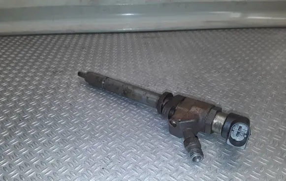 Ford Mondeo MK IV Fuel injector 9657144580