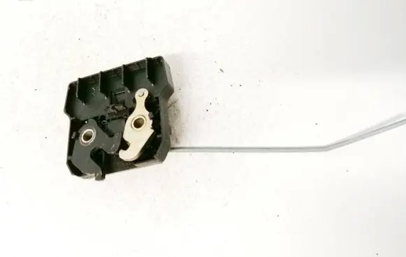 Opel Zafira A Seat back rest lock catch 24420228g