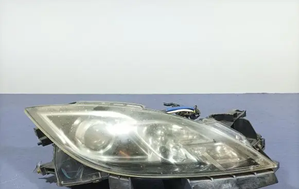 Mazda 6 Headlight/headlamp