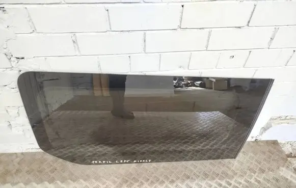 Opel Vivaro Side middle window/glass 43R000479