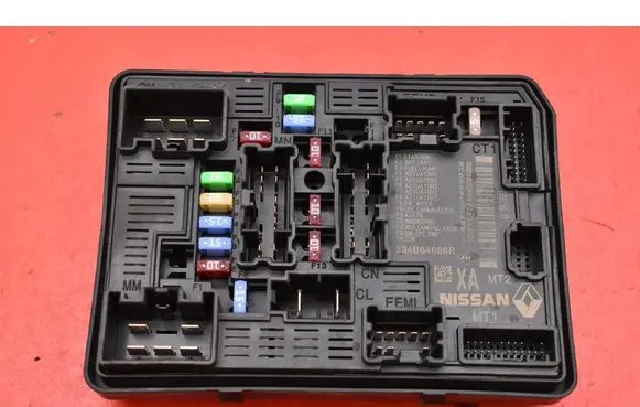 Renault Zoe Fuse box set 284B64086R