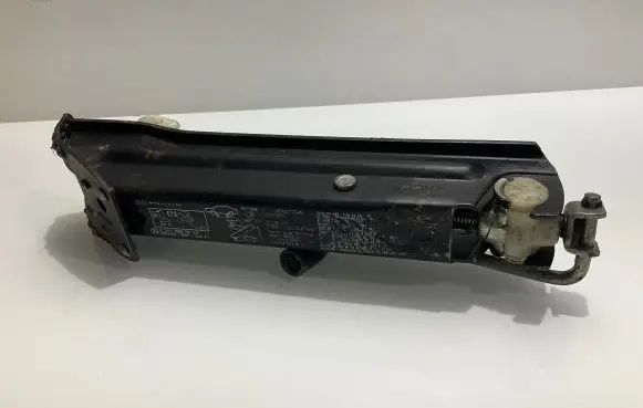 Mercedes-Benz ML W164 Lift Jack A2115830215 2115830215