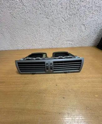 BMW 7 E65 E66 Dash center air vent grill 642282235990 F6047