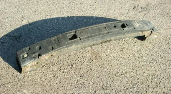 Chrysler Voyager Front bumper support beam 4857785AA