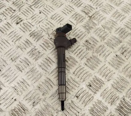 Audi A4 S4 B8 8K Fuel injector 03L130277J
