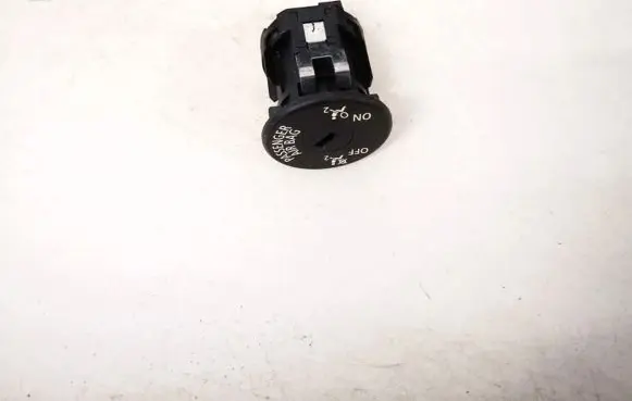 Passenger airbag on/off switch