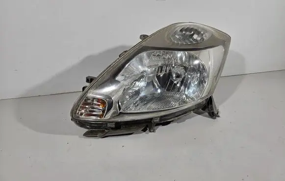 Daihatsu Sirion Headlights/headlamps set 