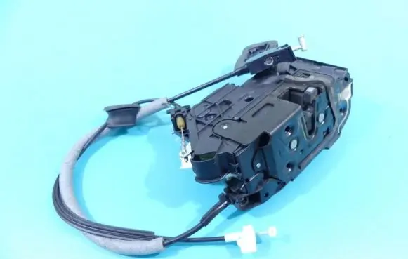 Seat Leon (5F) Front door lock 5K1837016E IMPRK1351401