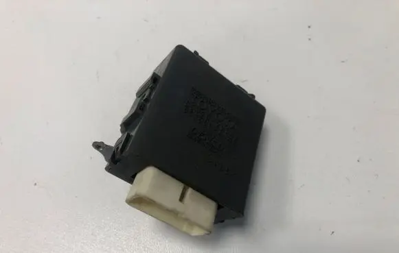 Toyota Avensis T270 Other control units/modules 8597020020
