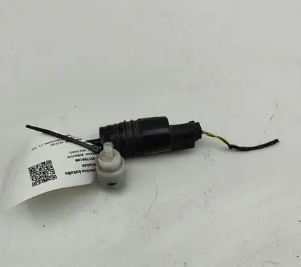 BMW X2 F39 Windscreen/windshield washer pump 7388349