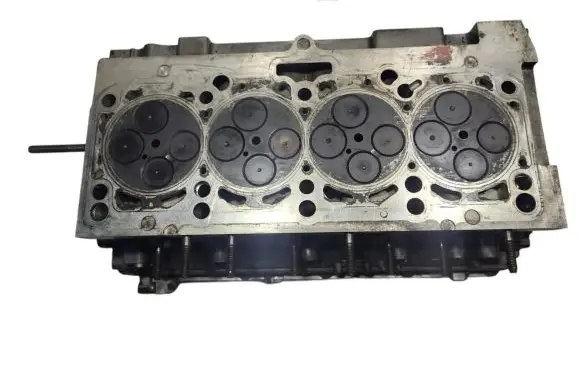 Volkswagen Touran I Engine head 03G103373A