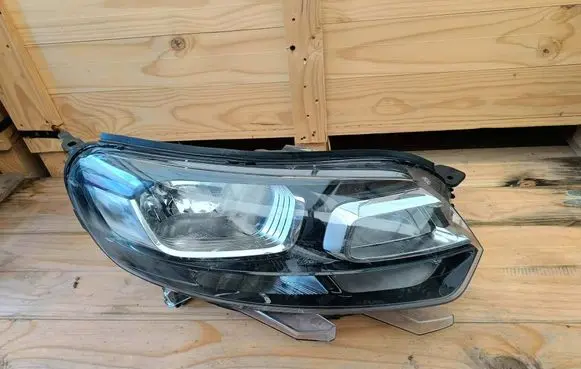 Opel Vivaro Headlight/headlamp 125PL7781 9808567680 0019707506