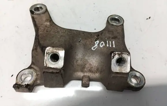 Honda CR-V Engine mounting bracket 90SWC