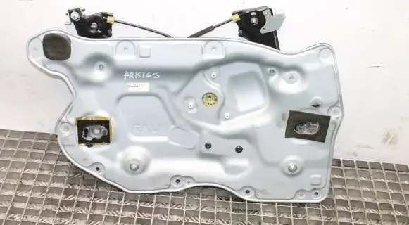 Nissan 370Z Front door electric window regulator 