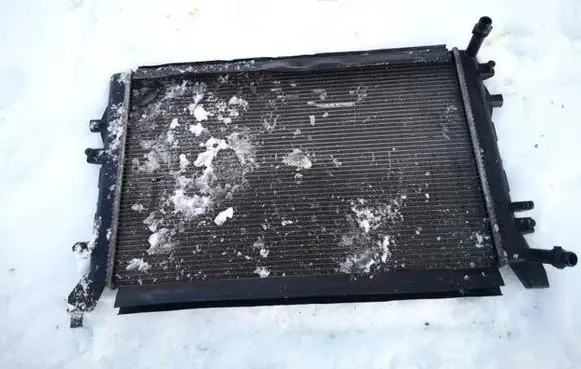 Skoda Octavia Mk2 (1Z) Coolant radiator 1k0121251bn