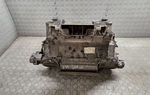 BMW 5 E39 Interior heater climate box assembly 8383723