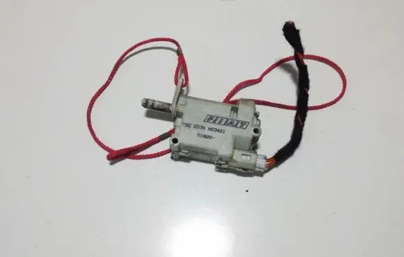 Fiat Stilo Central locking motor Y02D036NO3421 D1820