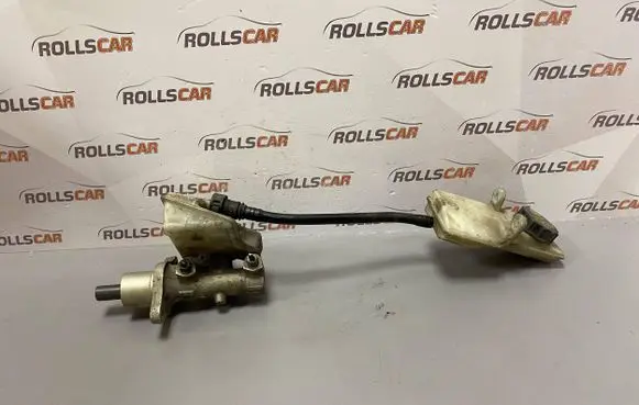 Ford Focus C-MAX Master brake cylinder 03350886391 03350886401 03350886381