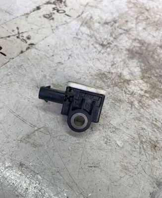 Mercedes-Benz CLA C117 X117 W117 Airbag deployment crash/impact sensor A1668210151