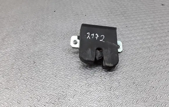 Volkswagen Polo IV 9N3 Tailgate/trunk/boot lock/catch/latch 6Q6827505E