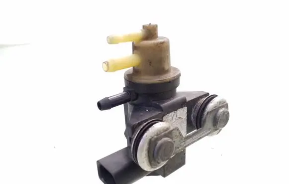 Skoda Superb B6 (3T) Turbo solenoid valve 1K0906627A 08T043