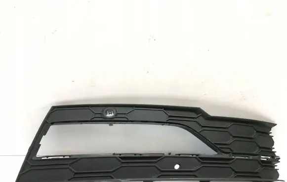 Skoda Octavia Mk4 Front bumper lower grill 5E3807682C