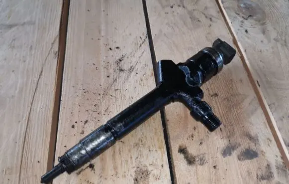 Mazda 6 Fuel injector 13H50
