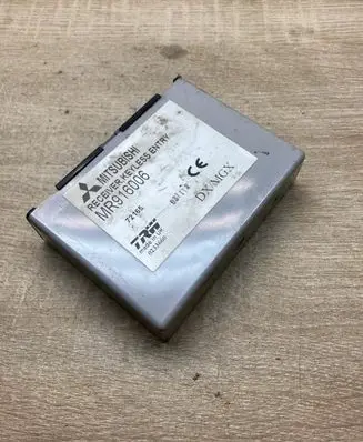 Mitsubishi Space Star Door central lock control unit/module MR916006 72165