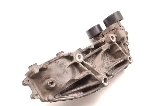 Nissan Qashqai+2 Generator/alternator bracket 8200941079 117103585R