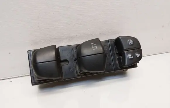 Nissan Juke I F15 Electric window control switch 254011KA0A