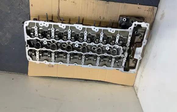 BMW 3 E92 E93 Engine head 7560180 N54B30A