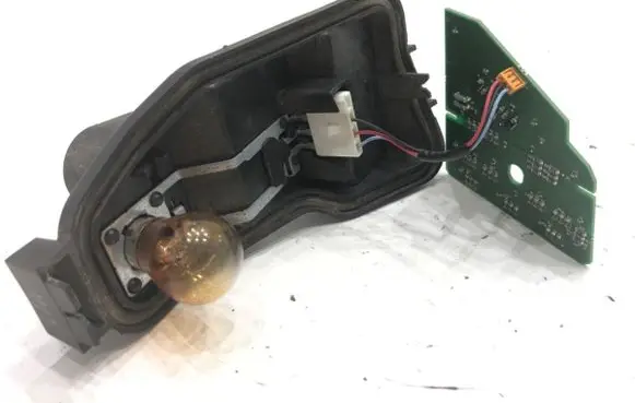 Nissan Qashqai Rear/tail lights 89503244