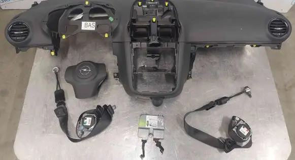 Opel Corsa D Airbag set with panel 