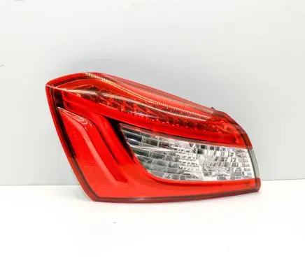Maserati Ghibli Rear/tail lights 06700084830