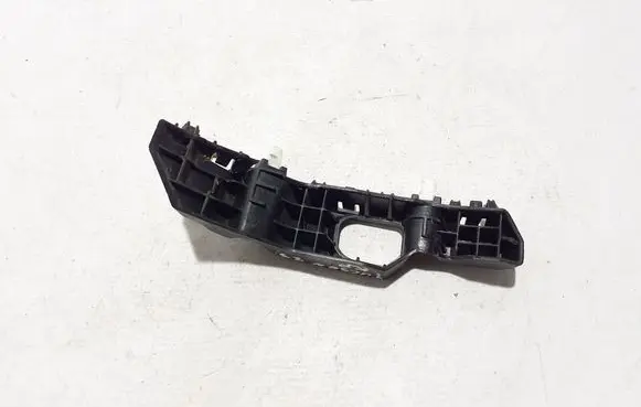 Fender mounting bracket